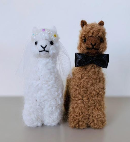 Alpaca Bride & Groom Figurines